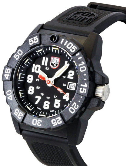 Luminox Navy Seal Rubber Strap Black Dial Quartz Diver's XS.3501.F 200M Men's Watch