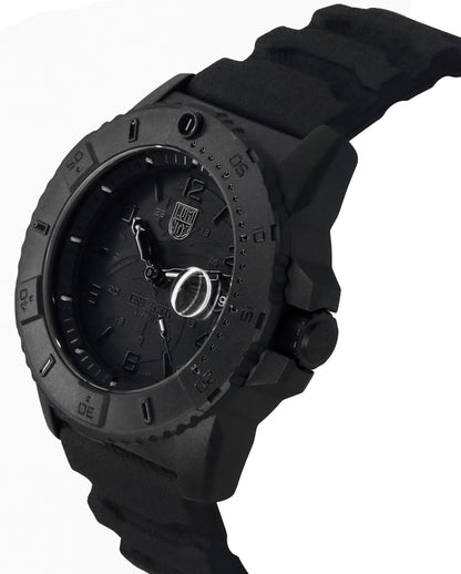 Luminox Navy Seal Foundation Rubber Strap Black Dial Quartz Diver's XS.3601.BO.NSF 200M Men's Watch