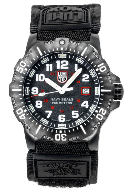 Luminox Navy Seal Rubber Strap Black Dial Quartz Diver's XS.4231.2 200M Men's Watch