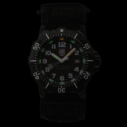 Luminox Navy Seal Rubber Strap Black Dial Quartz Diver's XS.4231.2 200M Men's Watch
